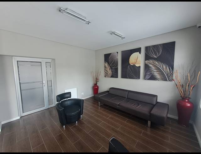 78M² OFFICE TO LET IN ILLOVO